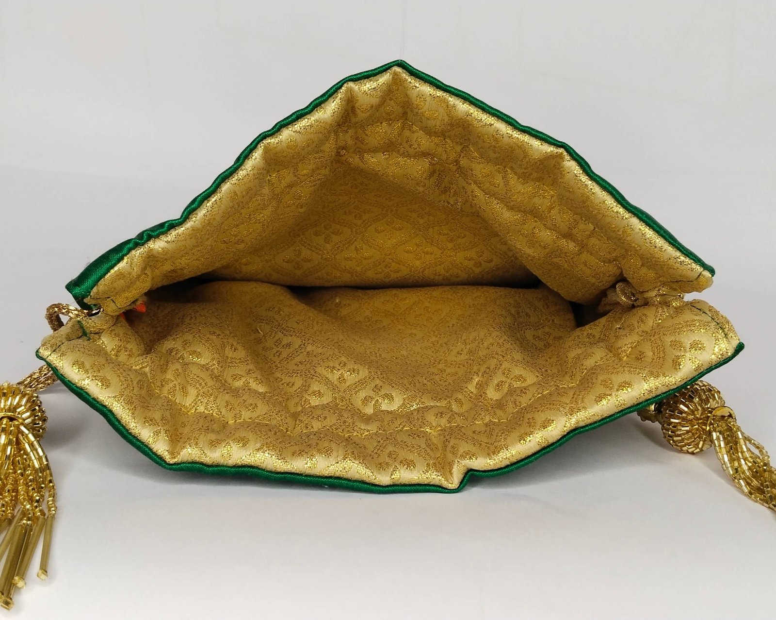 Freehand style Marodi Work Batwa-03